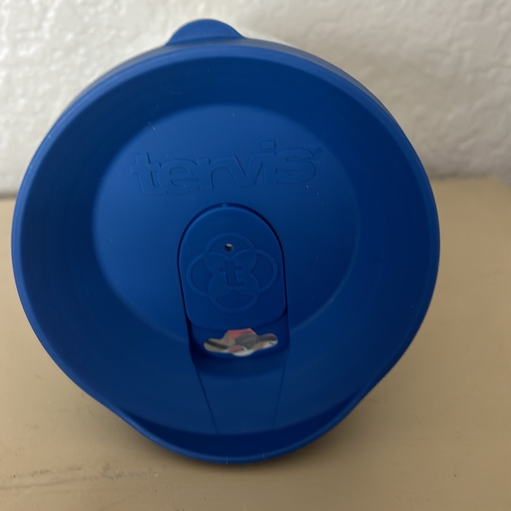 Disney Vacation Club Mickey Tervis With Lid.  NWT - Picture 4 of 5